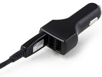 Autonabíječka se 3 USB porty