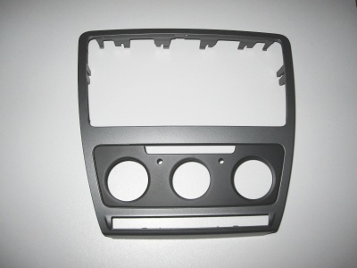 Krycí rámeček k autorádiu Škoda Octavia II. facelift s man. klimatizací - Tmavě šedý