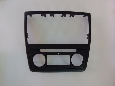 Krycí rámeček k autorádiu Škoda Yeti s automatickou klimatizací
